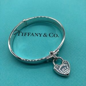 Tiffany Love Lock Bracelet Factory Sale 